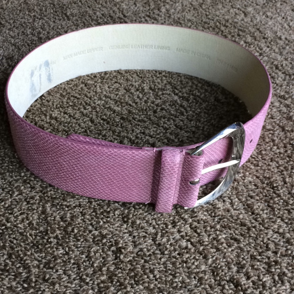 White House black market big belt